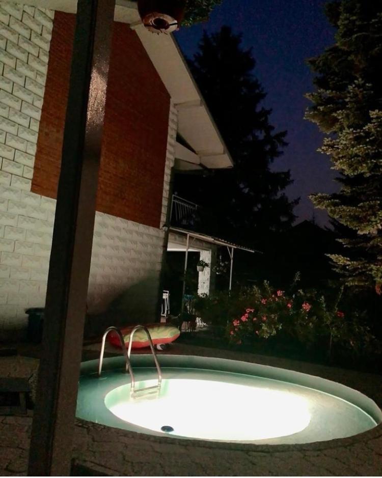 White House With Sauna And Jacuzzi 노비사드 외부 사진